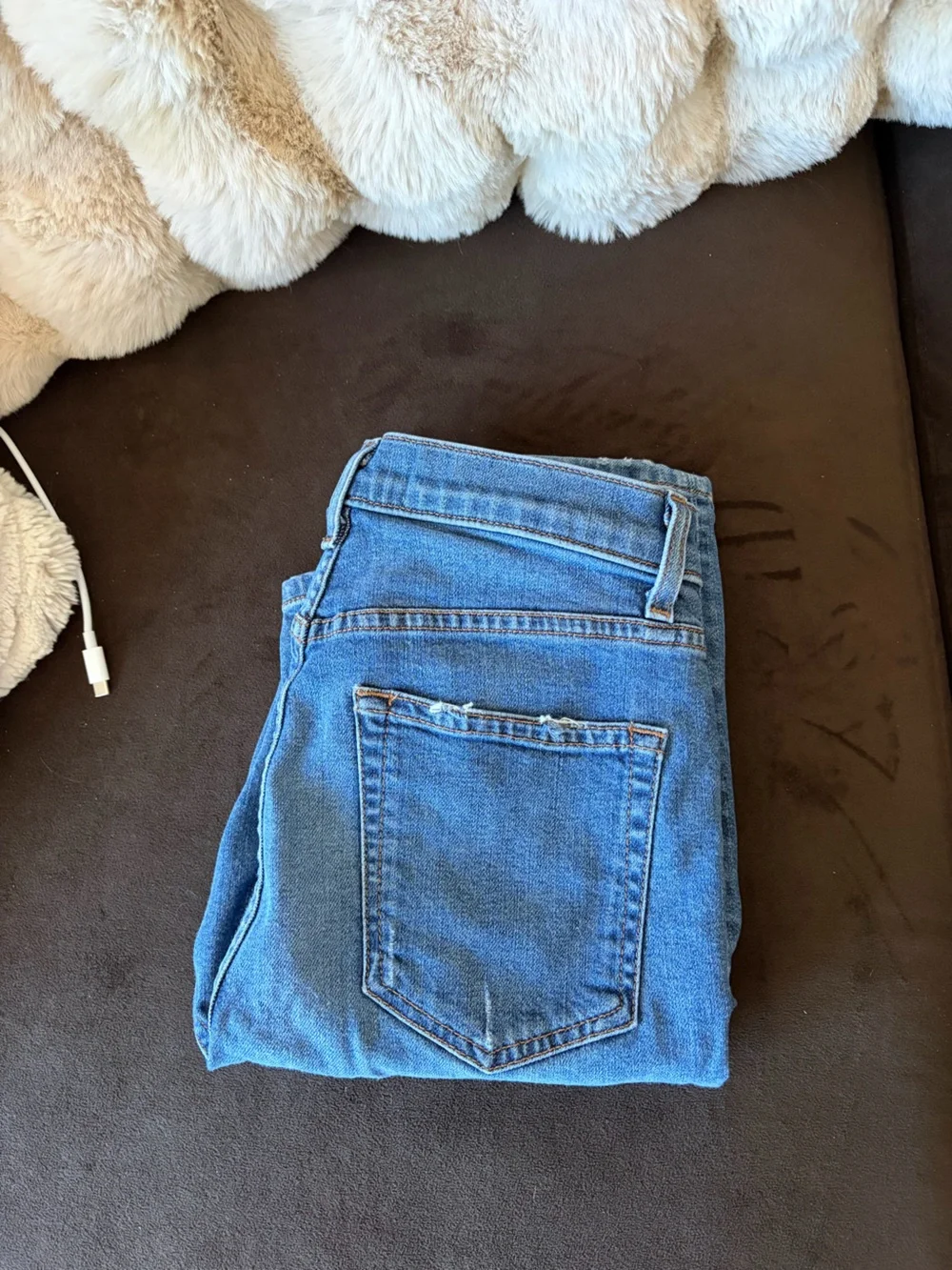 Reformation High and Skinny Jeans in Rhine Wash Size 28